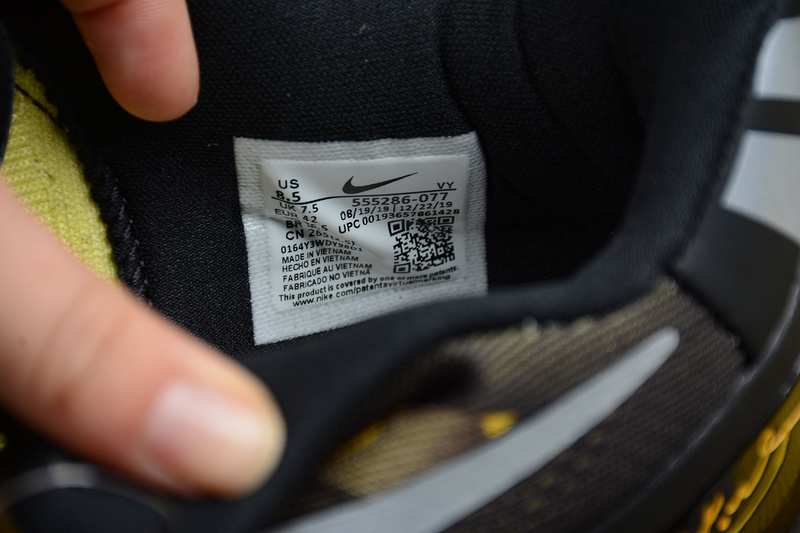 KOBE 8 SYSTEM GC BLACK/ELECTRIC YELLOW 555286-077